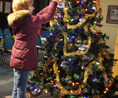 Decorating holiday tree