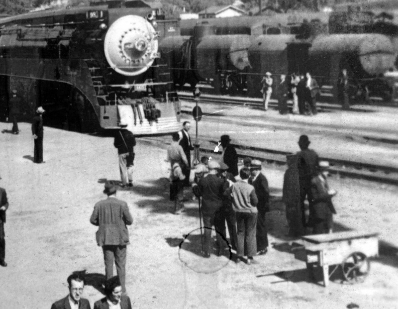 photo of Toolbox on platform in 1937