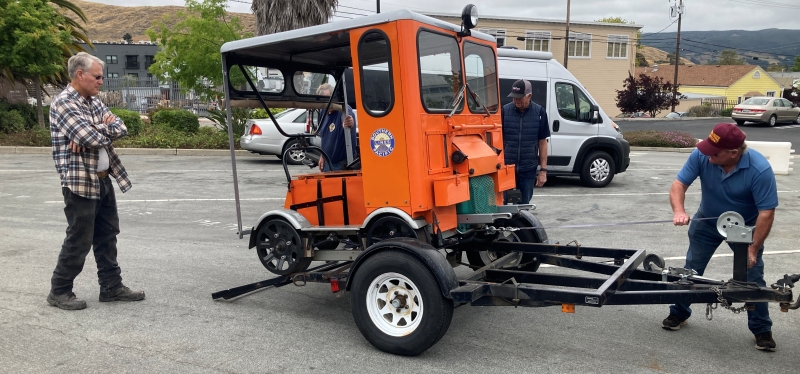 Offloading speeder from trailer